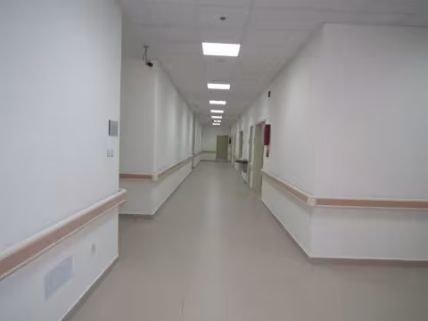 Al Mafraq Hospital